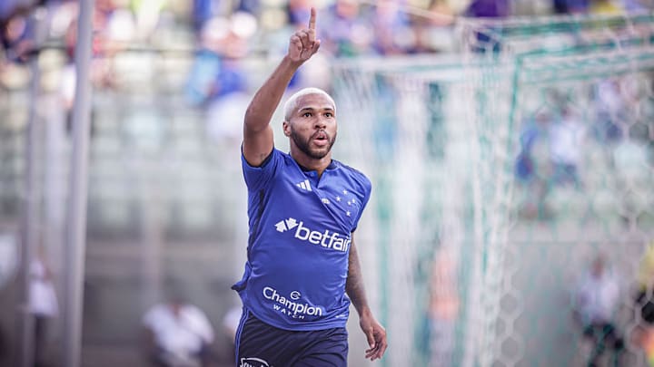 Wesley desencantou no Brasileirão em dose dupla