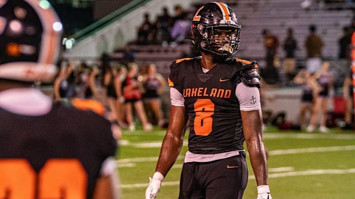 The Lakeland, FL native has earned scholarship offers from 27 Division I schools.