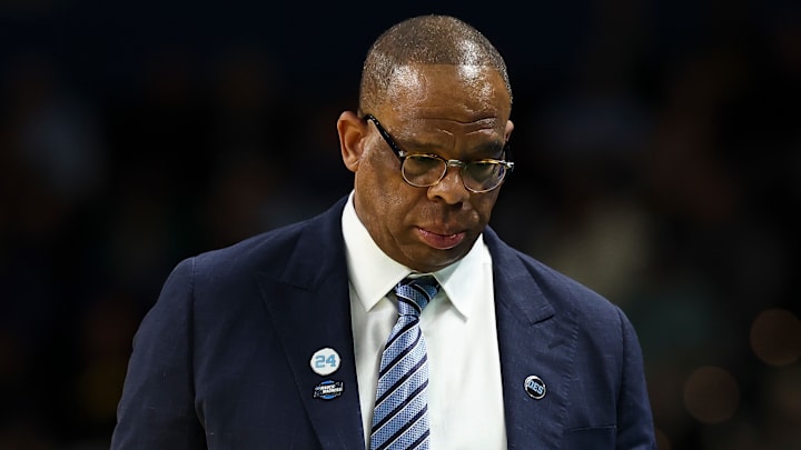 North Carolina head coach Hubert Davis