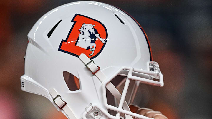 Los Angeles Rams v Denver Broncos