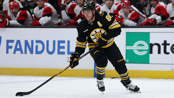 Carolina Hurricanes v Boston Bruins