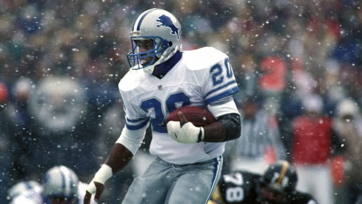 Nov 15, 1992; Pittsburgh,PA, USA; Barry Sanders of the Detroit Lions in action against the Pittsburgh Steelers at Three Rivers Stadium. The game featured a snow storm.