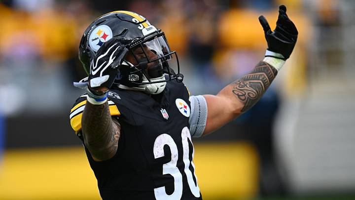 Pittsburgh Steelers running back Jaylen Warren