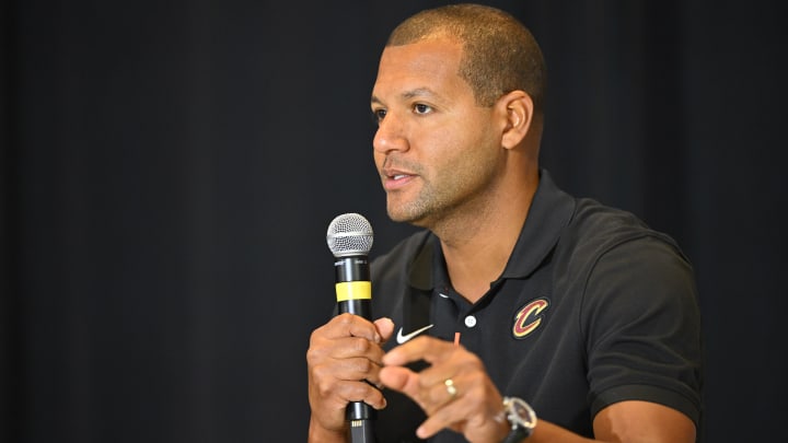 Sep 14, 2022; Cleveland, OH, USA; Cleveland Cavaliers president of basketball operations Koby Altman speaks to the media during an introductory press conference at Rocket Mortgage FieldHouse. Mandatory Credit: David Richard-USA TODAY Sports Sep 14, 2022; Cleveland, OH, USA; Cleveland Cavaliers president of basketball operations Koby Altman speaks to the media during an introductory press conference at Rocket Mortgage FieldHouse. Mandatory Credit: David Richard-USA TODAY Sports