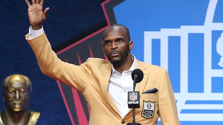 Isaac Bruce was enshrined in the Pro Football Hall of Fame at Tom Benson Hall of Fame Stadium on Saturday, August 7, 2021. Bruce was presented by brother Sam Bruce.
Enshrinement2020 8317 Isaac Bruce was enshrined in the Pro Football Hall of Fame at Tom Benson Hall of Fame Stadium on Saturday, August 7, 2021. Bruce was presented by brother Sam Bruce.
Enshrinement2020 8317