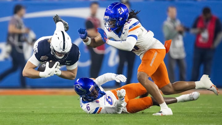 Boise State Broncos safety Zion Washington (21).