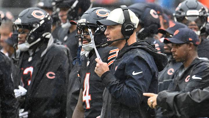 Sep 20, 2026; Chicago, Illinois, USA; Chicago Bears head coach Ben Johnson directs the team during the second half against there Minnesota Vikings at Soldier Field. Mandatory Credit: Matt Marton-Imagn Images Sep 20, 2026; Chicago, Illinois, USA; Chicago Bears head coach Ben Johnson directs the team during the second half against there Minnesota Vikings at Soldier Field. Mandatory Credit: Matt Marton-Imagn Images