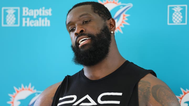 Miami Dolphins offensive tackle Terron Armstead (72) talks to reporters after joint practice with the Washington Commanders at Baptist Health Training Complex. Miami Dolphins offensive tackle Terron Armstead (72) talks to reporters after joint practice with the Washington Commanders at Baptist Health Training Complex.