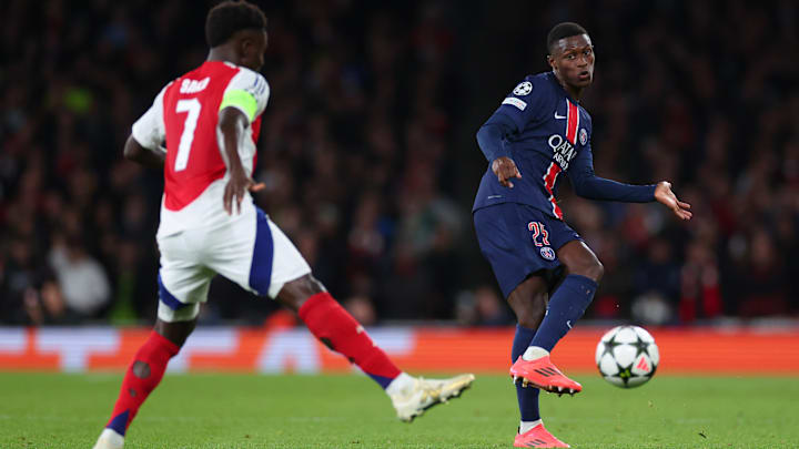 Bukayo Saka has a big fan in Nuno Mendes