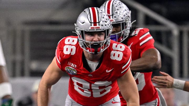 Dec 31, 2025; Arlington, TX, USA; Ohio State Buckeyes tight end Max Klare (86) runs a route during the 2025 Cotton Bowl and quarterfinal game of the College Football Playoff at AT&T Stadium. Mandatory Credit: Jerome Miron-Imagn Images