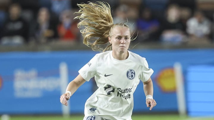 Bay FC forward Penelope Hocking (55) in action during the match against the Houston Dash at Shell Energy Stadium 