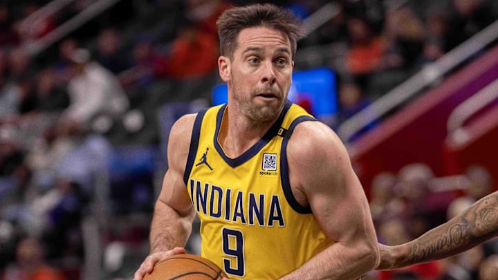 Mar 20, 2024; Detroit, Michigan, USA; Indiana Pacers guard T.J. McConnell (9) controls the ball Mar 20, 2024; Detroit, Michigan, USA; Indiana Pacers guard T.J. McConnell (9) controls the ball