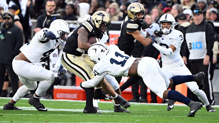 Penn State Nittany Lions defensive end Abdul Carter (11)