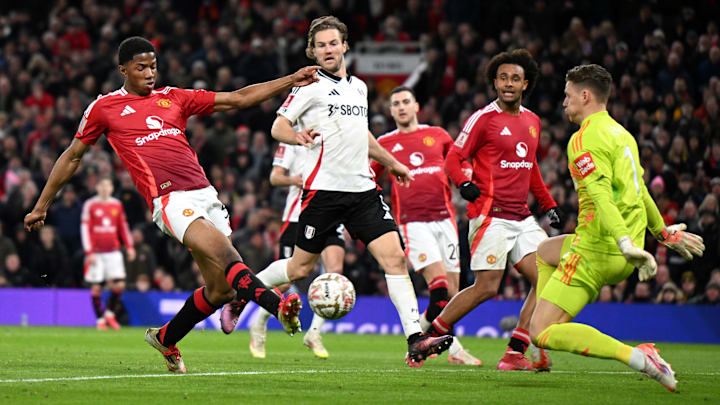 Manchester United v Fulham - Emirates FA Cup Fifth Round