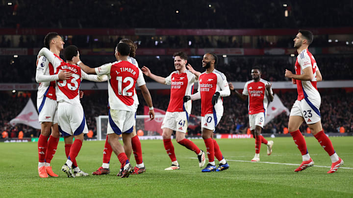 Arsenal remain in the Premier League title hunt
