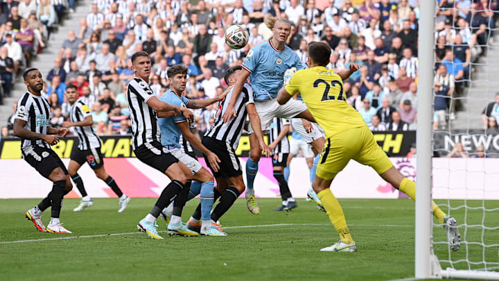 Newcastle tenta voltar a vencer diante do Manchester City.