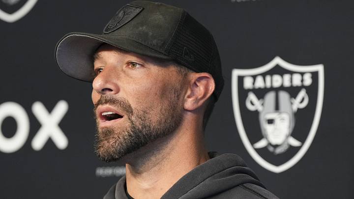 Las Vegas Raiders defensive coordinator Rob Leonard