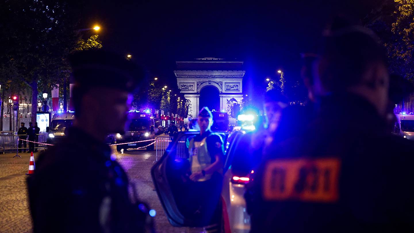 Bayern - PSG : 127 interpellations, de nombreux blessés... Les festivités ont tourné au cauchemar à Paris