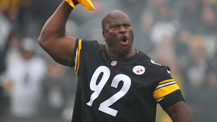 Former Pittsburgh Steeler James Harrison pumps up the crowd prior to the start of the Pittsburgh Steelers vs Jacksonville Jaguars game at Acrisure Stadium in Pittsburgh, PA on October 29, 2023.
