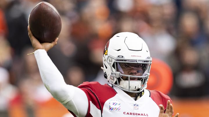 Oct 17, 2021; Cleveland, Ohio, USA; Arizona Cardinals quarterback Kyler Murray (1) throws the ball