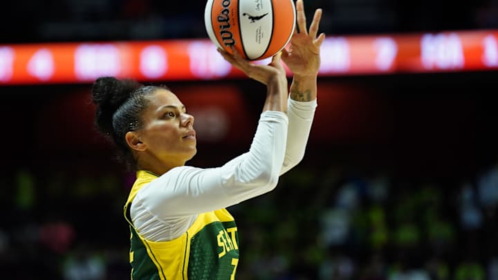 Jul 9, 2025; Uncasville, Connecticut, USA; Seattle Storm forward Alysha Clark (32) shoots the ball against the Connecticut Sun in the first half at Mohegan Sun Arena. Mandatory Credit: David Butler II-Imagn Images
