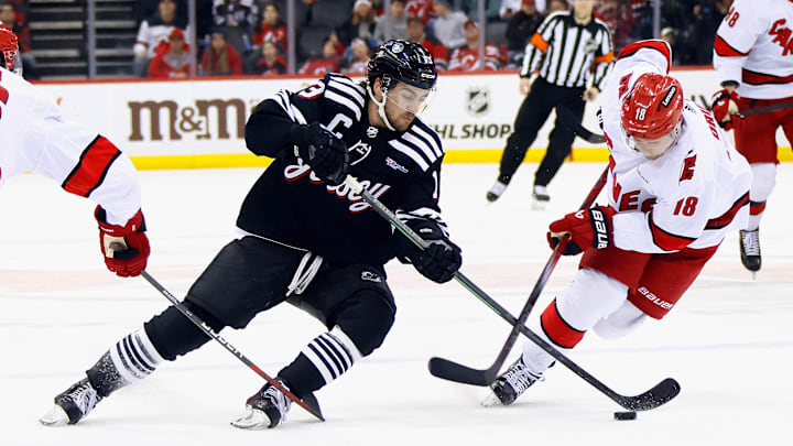 Carolina Hurricanes v New Jersey Devils