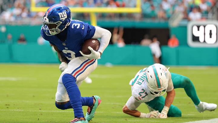 Aug 22, 2026; Miami Gardens, Florida, USA; New York Giants wide receiver Odell Beckham Jr. (3) breaks a tackle against Miami Dolphins cornerback Ethan Bonner (27) during the first half at Hard Rock Stadium. Mandatory Credit: Sam Navarro-Imagn Images Aug 22, 2026; Miami Gardens, Florida, USA; New York Giants wide receiver Odell Beckham Jr. (3) breaks a tackle against Miami Dolphins cornerback Ethan Bonner (27) during the first half at Hard Rock Stadium. Mandatory Credit: Sam Navarro-Imagn Images