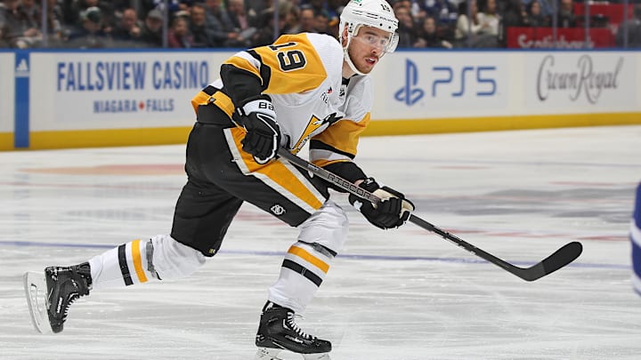 Pittsburgh Penguins v Toronto Maple Leafs