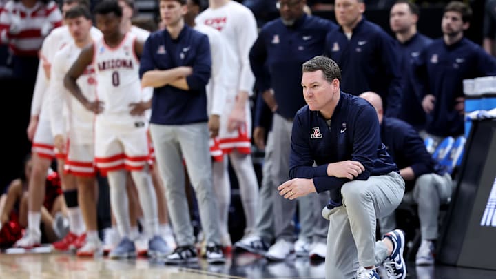 Arizona Wildcats head coach Tommy Lloyd