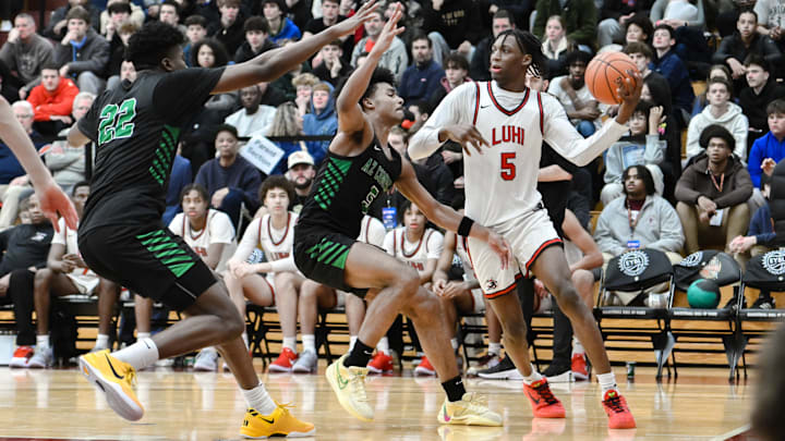 HIGH SCHOOL BASKETBALL: JAN 19 Spalding Hoophall Classic - Long Island Lutheran vs Arizona Compass