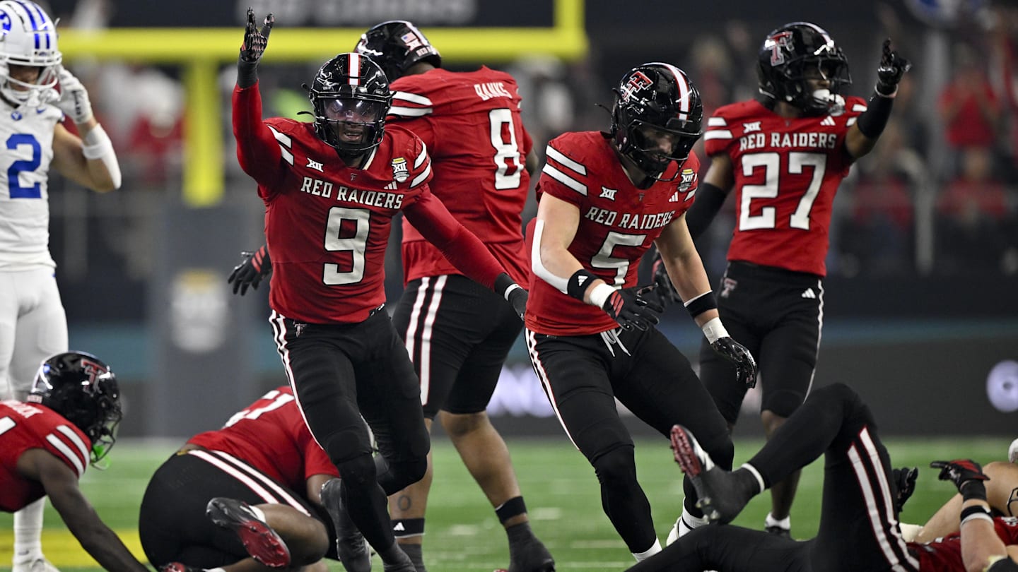 Romello Height's Fit in the 49ers Defense Requires One Key Adjustment