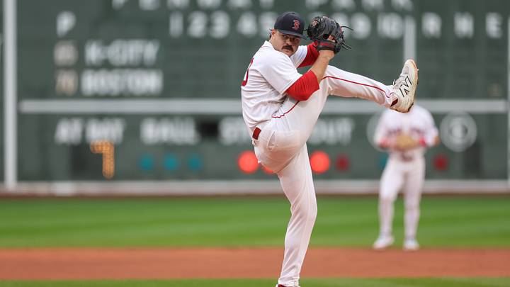 Sep 13, 2026; Boston, Massachusetts, USA; Boston Red Sox starting pitcher Payton Tolle (70) delivers a pitch during the first inning against the Kansas City Royals at Fenway Park. Mandatory Credit: Paul Rutherford-Imagn Images Sep 13, 2026; Boston, Massachusetts, USA; Boston Red Sox starting pitcher Payton Tolle (70) delivers a pitch during the first inning against the Kansas City Royals at Fenway Park. Mandatory Credit: Paul Rutherford-Imagn Images