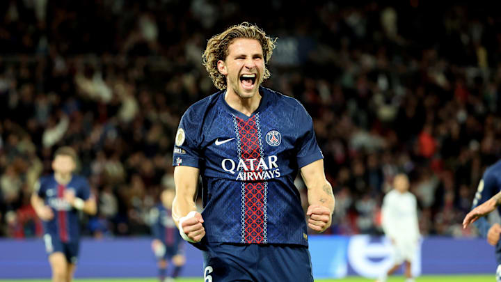 Illia Zabarnyi et le PSG se déplacent sur la pelouse du FC Barcelone cette semaine en Ligue des Champions