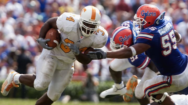 Jabari Davis makes a long run 