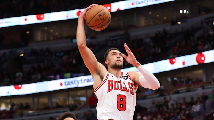 Zach LaVine aportaría mucha ofensiva instantánea a los Lakers