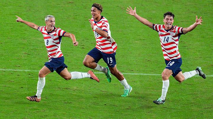Cavan Sullivan, Julian Hall, and Sebastian Berhalter celebrate a USMNT goal against Mexico. Cavan Sullivan, Julian Hall, and Sebastian Berhalter celebrate a USMNT goal against Mexico.