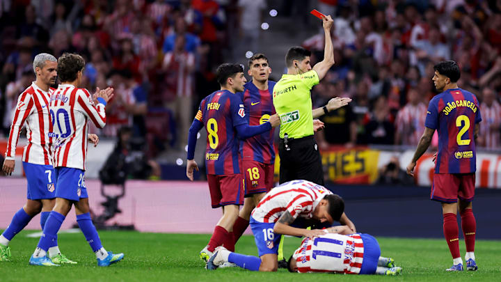 Atletico Madrid v FC Barcelona - LaLiga EA Sports Atletico Madrid v FC Barcelona - LaLiga EA Sports