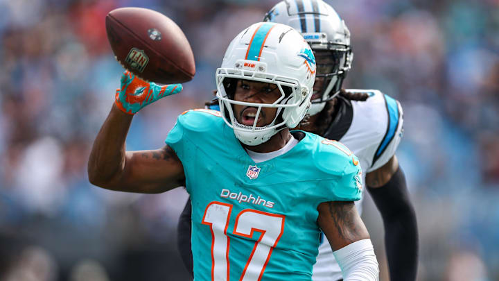 Miami Dolphins wide receiver Jaylen Waddle (17) misses a catch during the fourth quarter against the Carolina Panthers at Bank of America Stadium. Miami Dolphins wide receiver Jaylen Waddle (17) misses a catch during the fourth quarter against the Carolina Panthers at Bank of America Stadium.