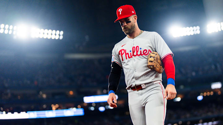 Bryce Harper sufre dolores en la muñeca desde el año pasado