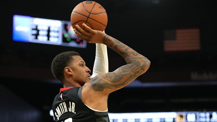 Apr 26, 2025; San Francisco, California, USA; Houston Rockets forward Jabari Smith Jr. (10) shoots against the Golden State Warriors during the third quarter of game three of first round for the 2024 NBA Playoffs at Chase Center. Mandatory Credit: Darren Yamashita-Imagn Images