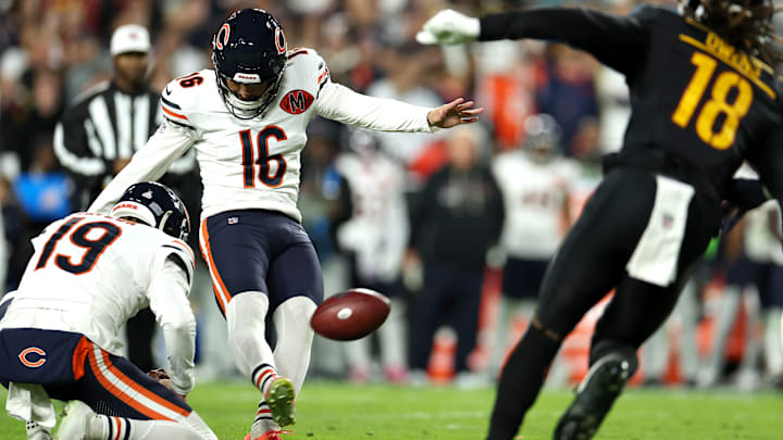 Chicago Bears v Washington Commanders