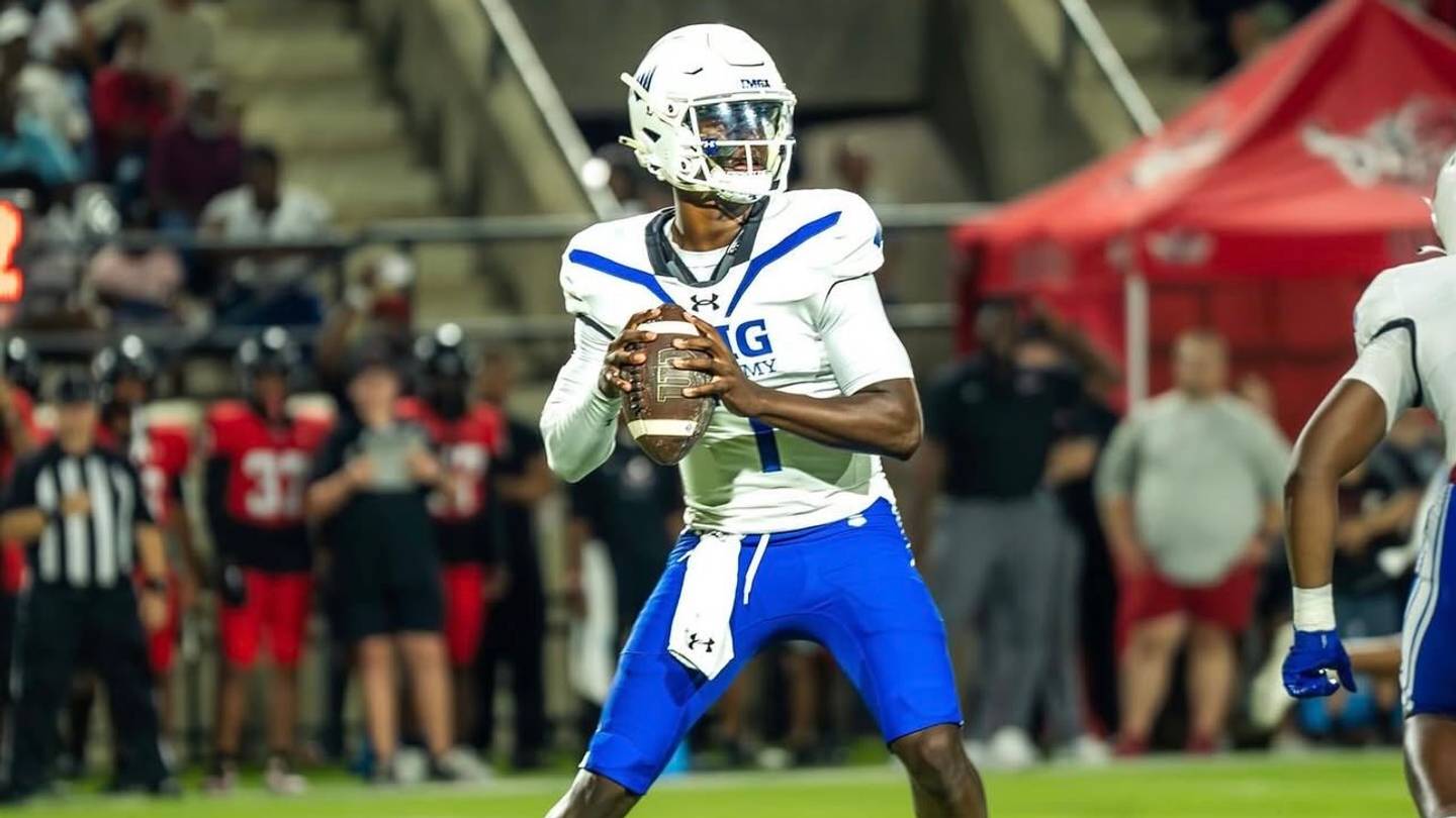 Michigan Football 'Making Big Run' At 5-Star Georgia QB Commit Jayden Wade
