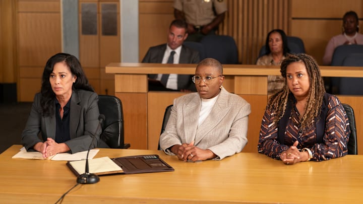 9-1-1 - ÒNo Place Like HomeÓ - When it finally looks like Hen and Karen may get their foster license back, they are hit with another obstacle. Meanwhile, the 118 races to the aid of a Cheerleader involved in an infield collision. THURSDAY, OCT. 17 (8:00-9:00 p.m. EDT) on ABC. 