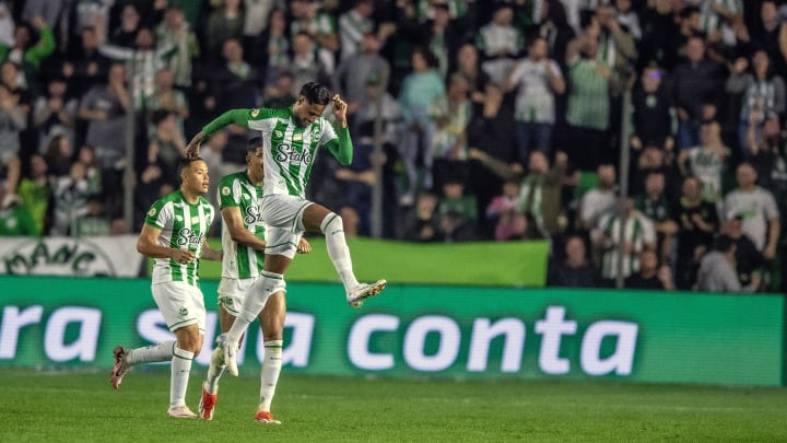 De virada, Juventude vence o Fluminense e abre vantagem na Copa do Brasil.
