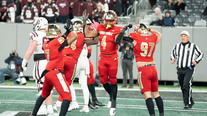 Nov 29, 2024; East Rutherford, NJ, USA; Bergen Catholic vs. Don Bosco in the NJSIAA Non-Public A football final at MetLife Stadium. Bergen Catholic celebrates getting a safety in the fourth quarter.