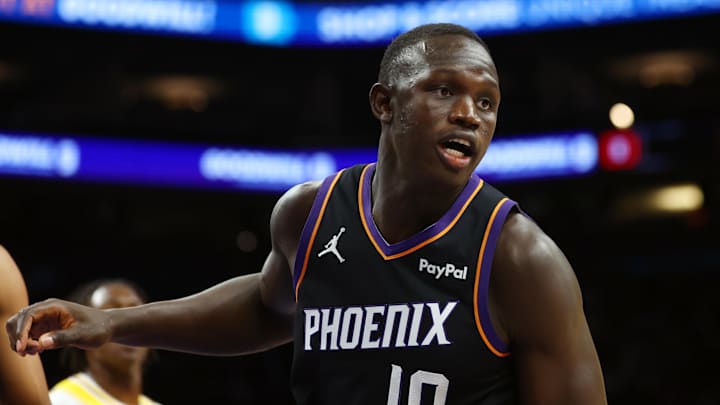 Phoenix Suns center Khaman Maluach against the Los Angeles Lakers at Mortgage Matchup Center.