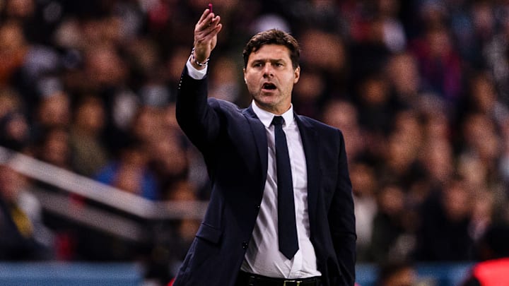 Les supporters du PSG lancent le hashtag "PochettinoOUT" sur Twitter pour demande le licenciement de l'entraîneur argentin