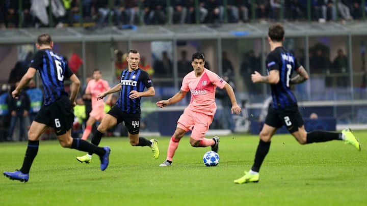 Além da tradição, embate entre Barcelona e Inter de Milão vale muito em termos de classificação 