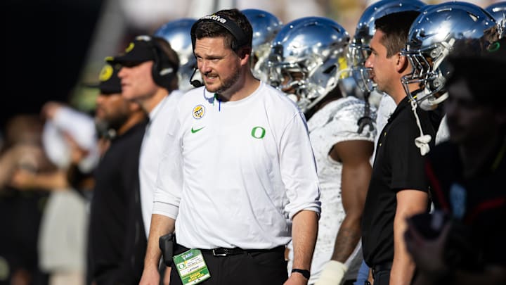 Nov 18, 2023; Tempe, Arizona, USA; Oregon Ducks head coach Dan Lanning against the Arizona State Sun Devils at Mountain America Stadium. Mandatory Credit: Mark J. Rebilas-Imagn Images