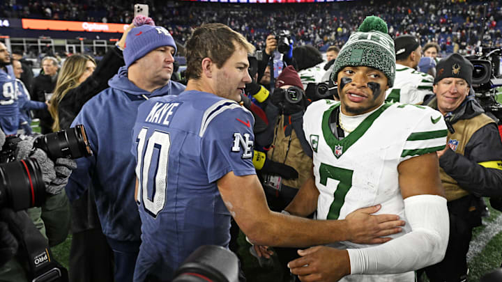 Nov 13, 2025; Foxborough, Massachusetts, USA; New England Patriots quarterback Drake Maye (10) and New York Jets quarterback Justin Fields (7) react after the game at Gillette Stadium. Mandatory Credit: Eric Canha-Imagn Images Nov 13, 2025; Foxborough, Massachusetts, USA; New England Patriots quarterback Drake Maye (10) and New York Jets quarterback Justin Fields (7) react after the game at Gillette Stadium. Mandatory Credit: Eric Canha-Imagn Images